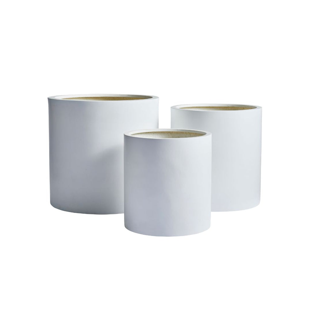 White flower pots
