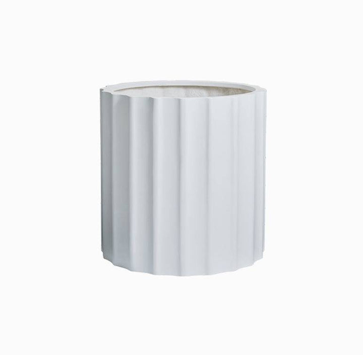 Lightweight garden planter