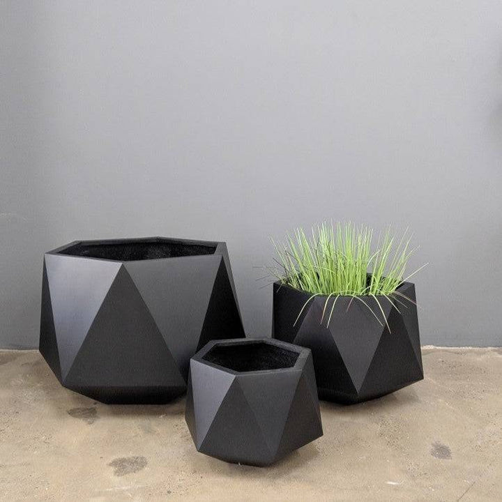 Outdoor lightweight pot