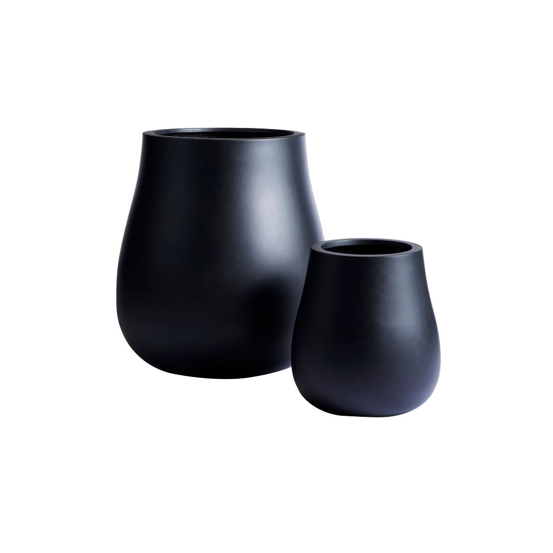 Black garden planters