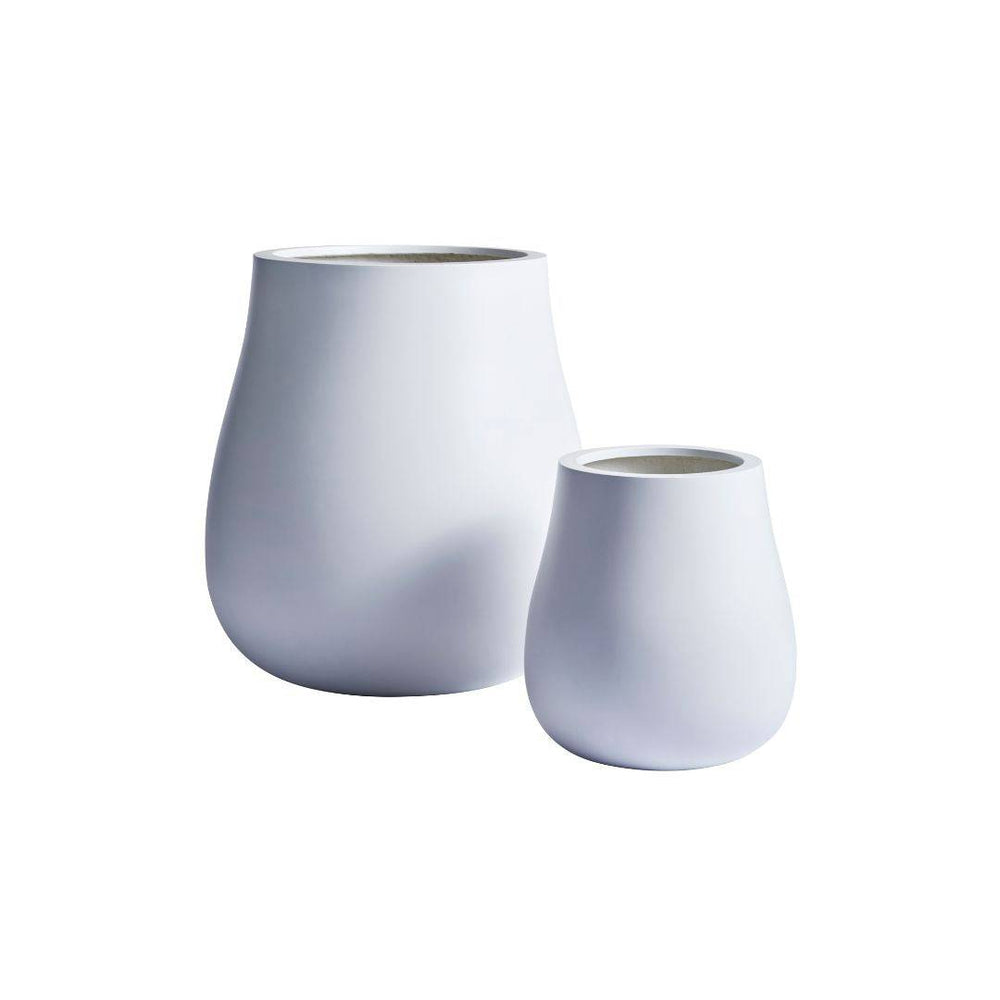 White lightweight flower pots