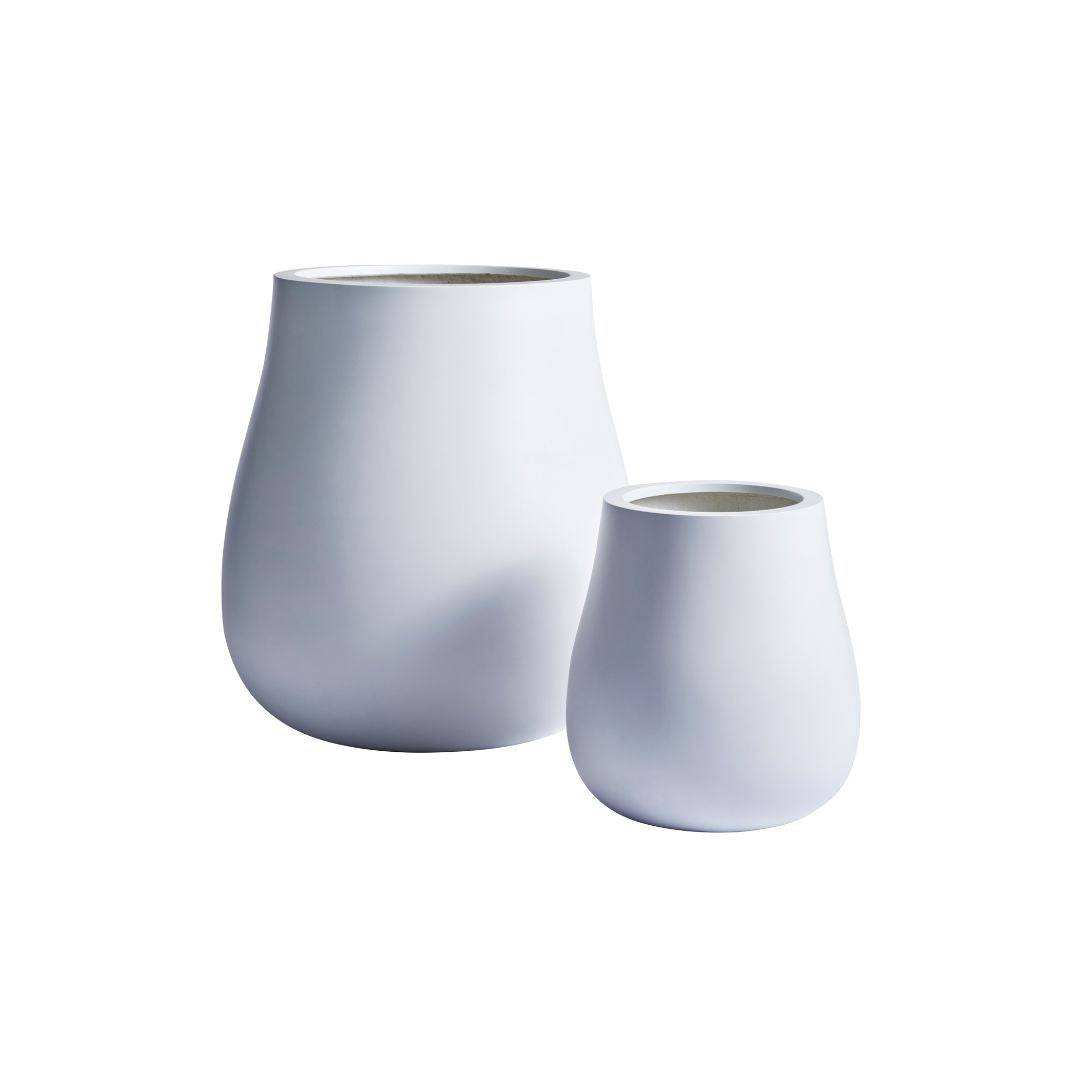 White lightweight flower pots