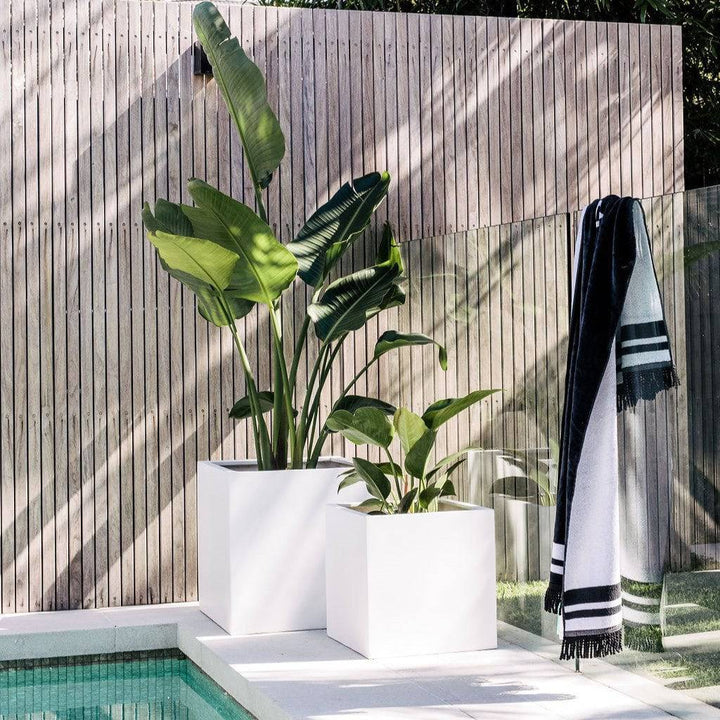 Lightweight flower planters